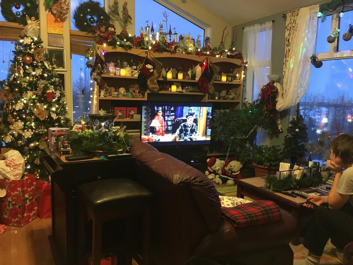 Mabuhay Lakeside Manor Bed & Breakfast Yellowknife Bagian luar foto