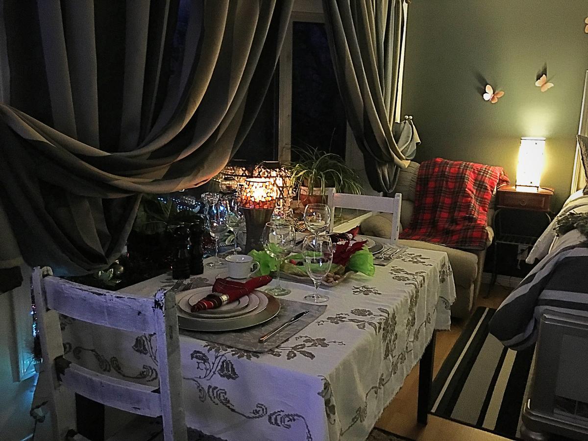 Mabuhay Lakeside Manor Bed & Breakfast Yellowknife Bagian luar foto