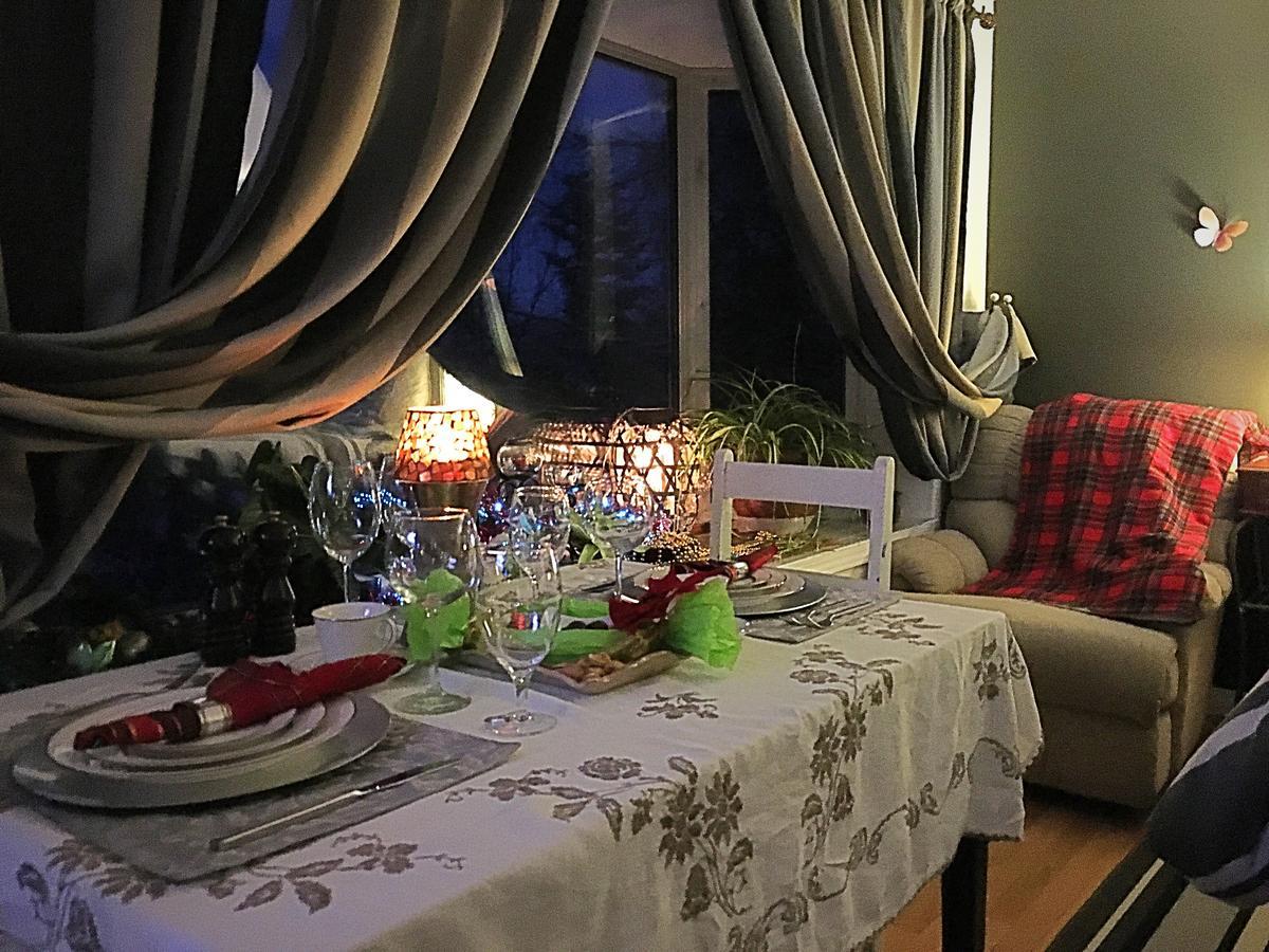 Mabuhay Lakeside Manor Bed & Breakfast Yellowknife Bagian luar foto