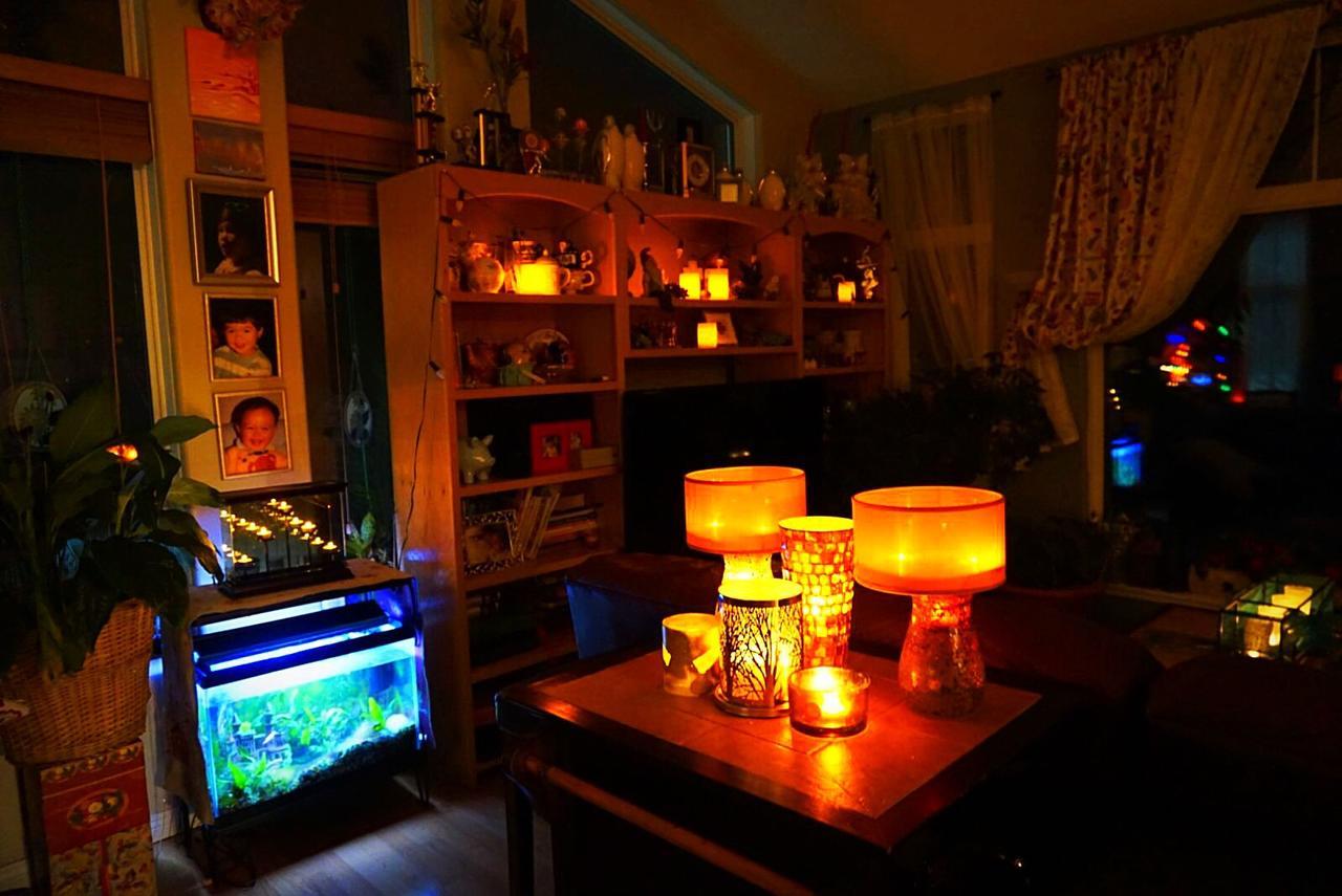 Mabuhay Lakeside Manor Bed & Breakfast Yellowknife Bagian luar foto
