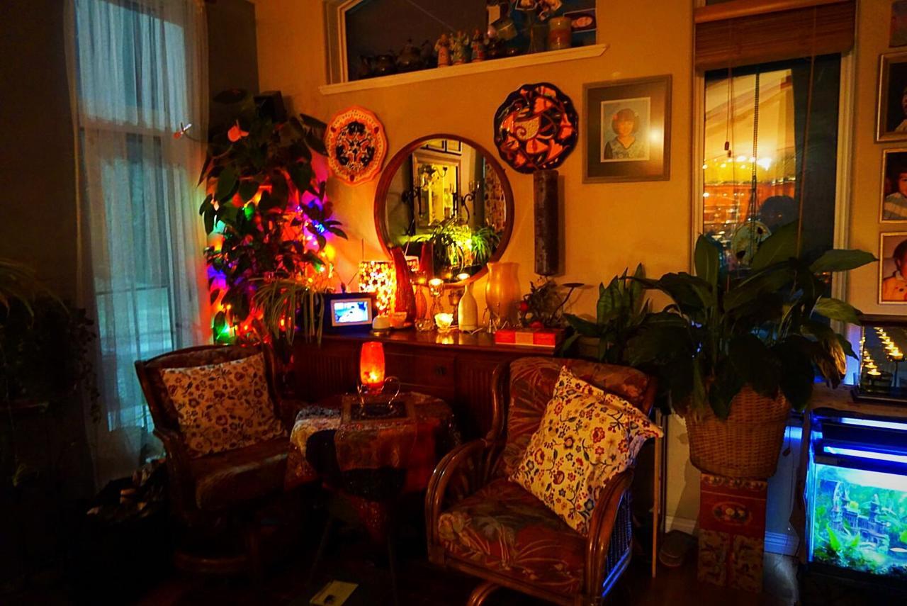 Mabuhay Lakeside Manor Bed & Breakfast Yellowknife Bagian luar foto